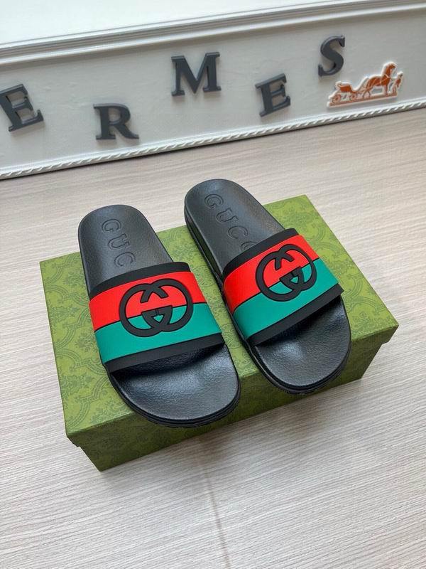 Gucci Men's Slippers 540